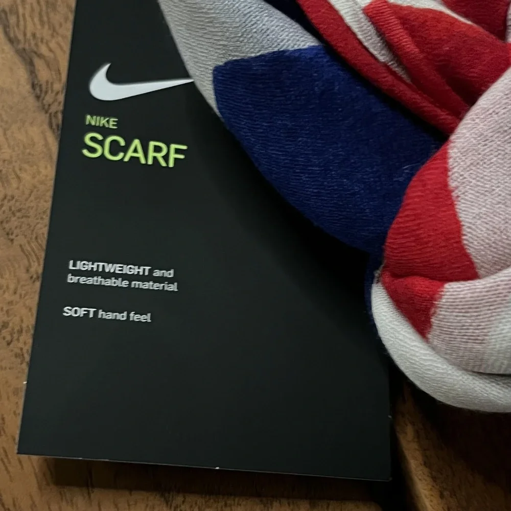 Nike Scarf OSFM Red White‎ Blue USA Flag Lightweight Soft N1001932-987